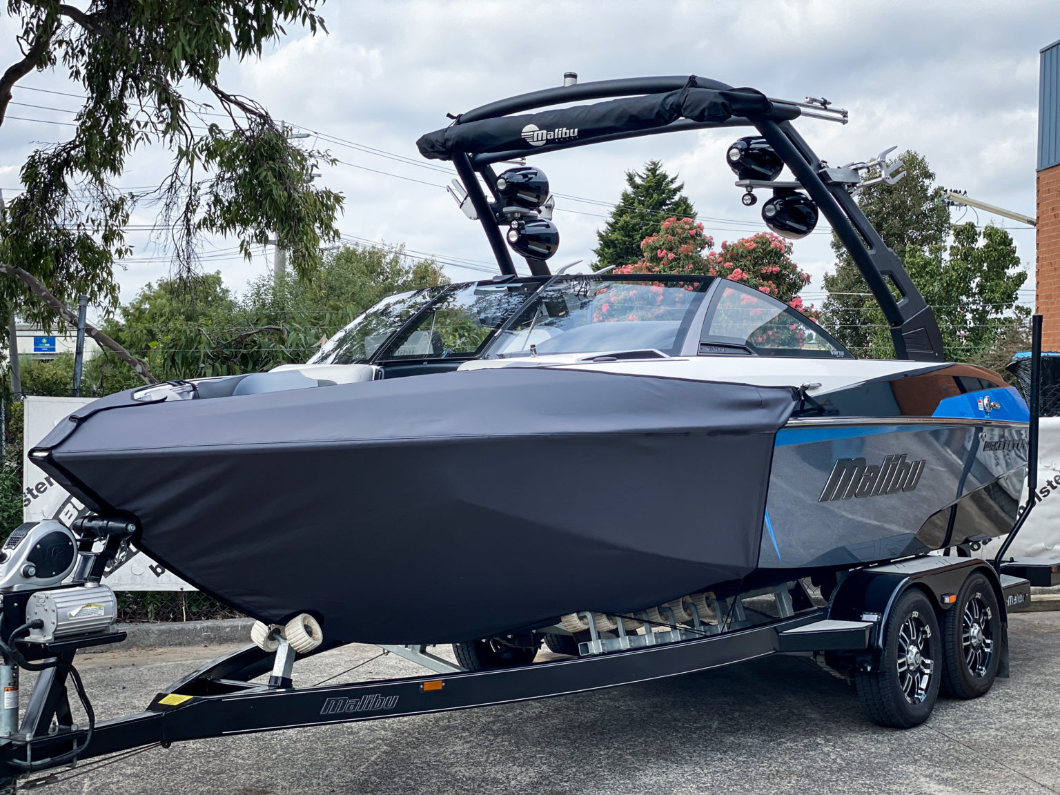Boat Bra - Fits 2018 Malibu Wakesetter 20 VTX | Bundoora Boat Upholstery